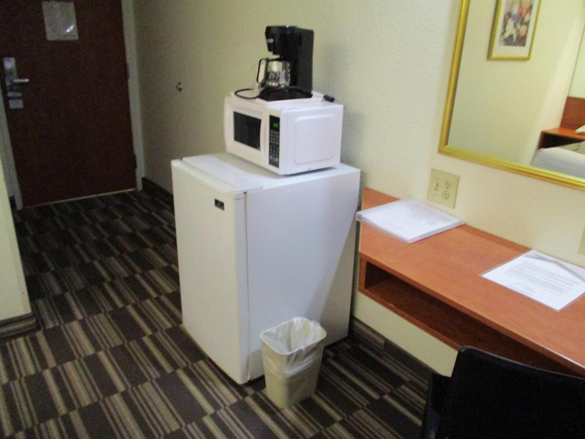 マイクロテル イン&スイーツ バイ ウインダム インバー グローブ ハイツ ミネアポリス Inver Grove Heights エクステリア 写真
