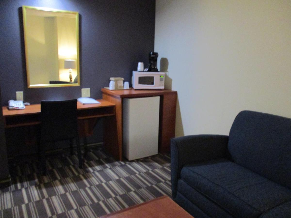 マイクロテル イン&スイーツ バイ ウインダム インバー グローブ ハイツ ミネアポリス Inver Grove Heights エクステリア 写真