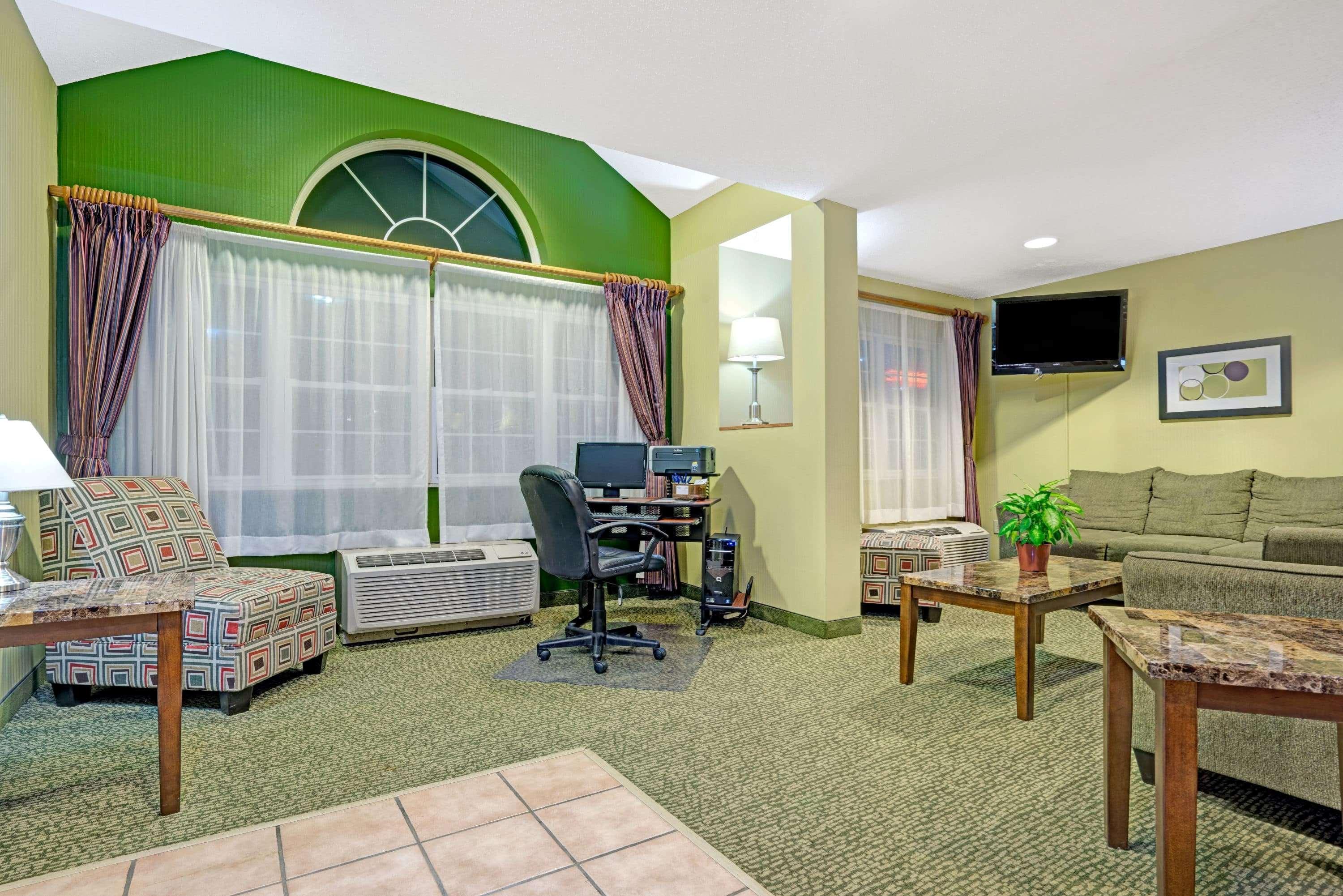 マイクロテル イン&スイーツ バイ ウインダム インバー グローブ ハイツ ミネアポリス Inver Grove Heights エクステリア 写真