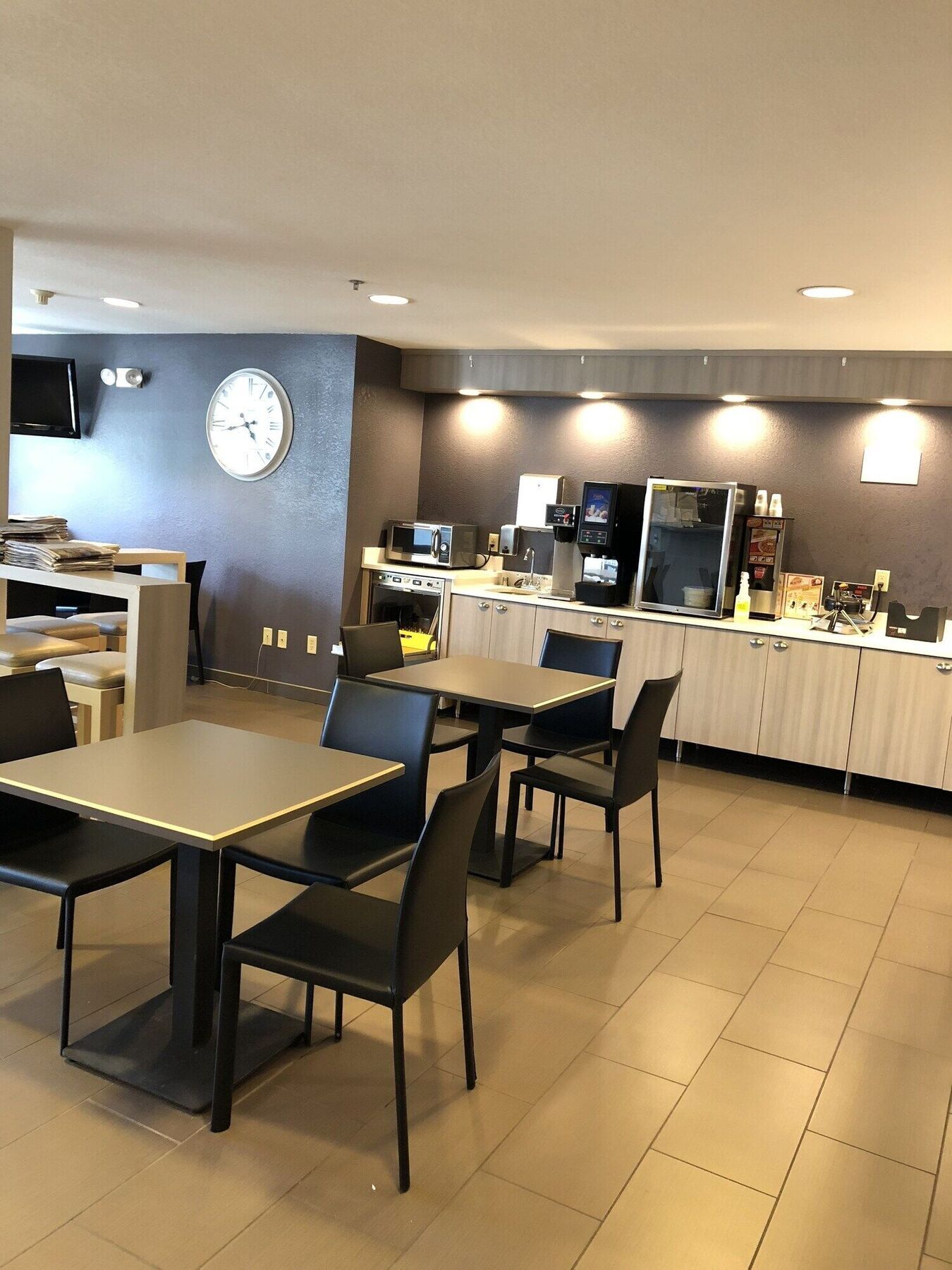 マイクロテル イン&スイーツ バイ ウインダム インバー グローブ ハイツ ミネアポリス Inver Grove Heights エクステリア 写真