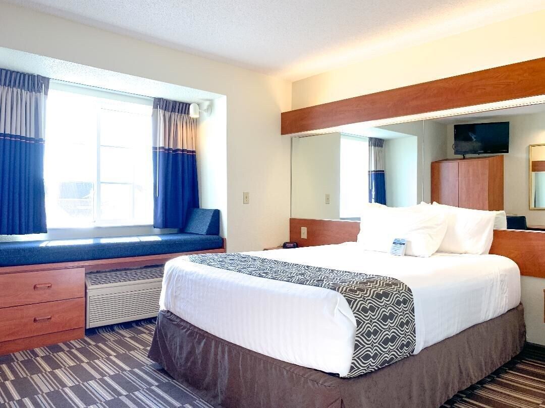 マイクロテル イン&スイーツ バイ ウインダム インバー グローブ ハイツ ミネアポリス Inver Grove Heights エクステリア 写真