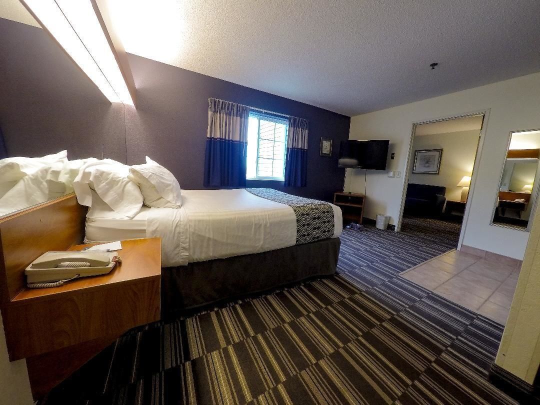 マイクロテル イン&スイーツ バイ ウインダム インバー グローブ ハイツ ミネアポリス Inver Grove Heights エクステリア 写真